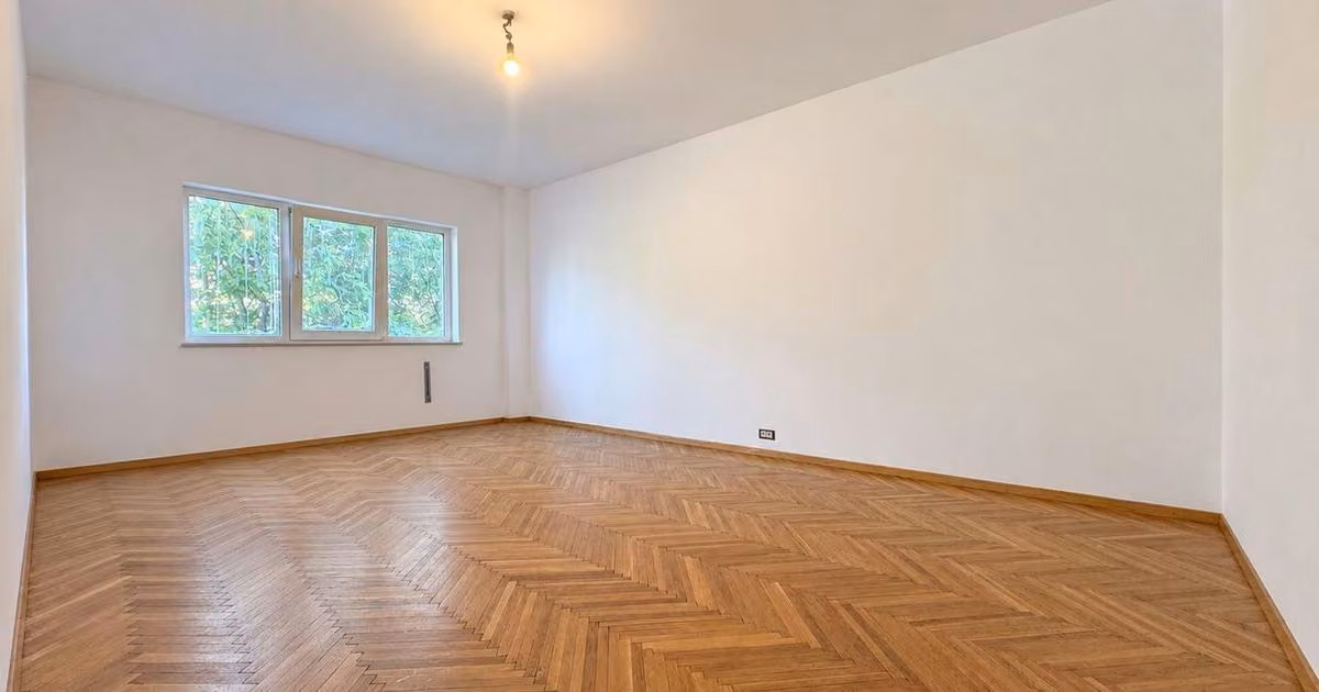 Apartament de vânzare cu 3 camere în zona Lipovei, Timișoara