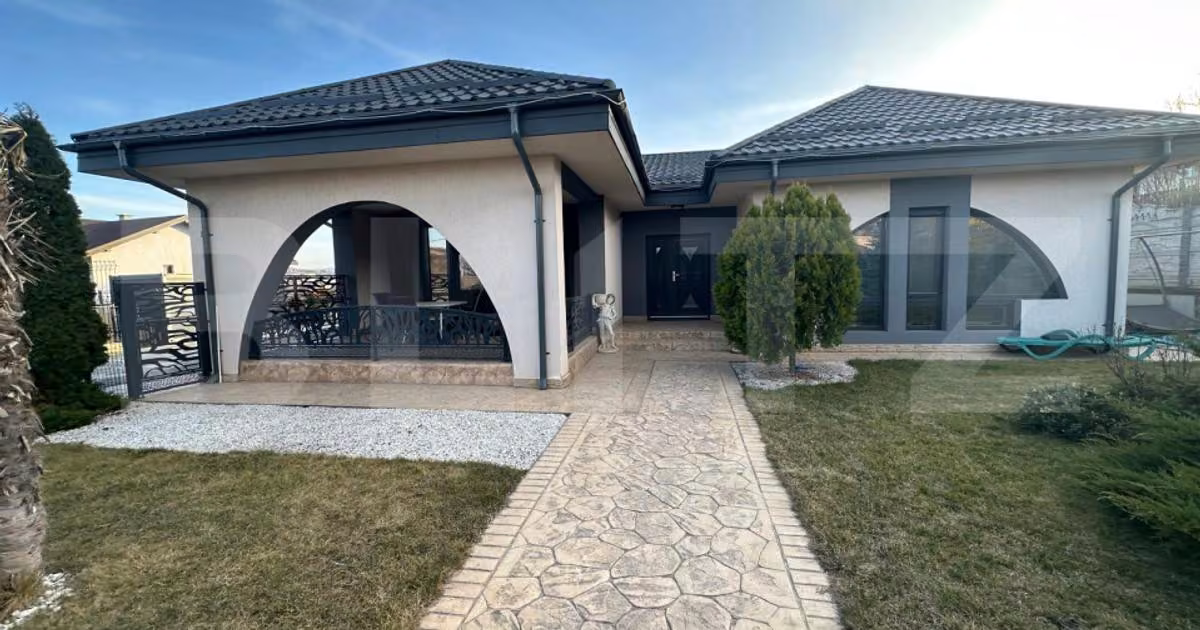 Casă individuală de vânzare cu 6 camere, mobilată în zona Bucium, Iași