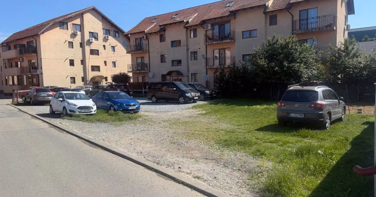 Teren Construcții intravilan de vânzare de 500 mp, în Florești