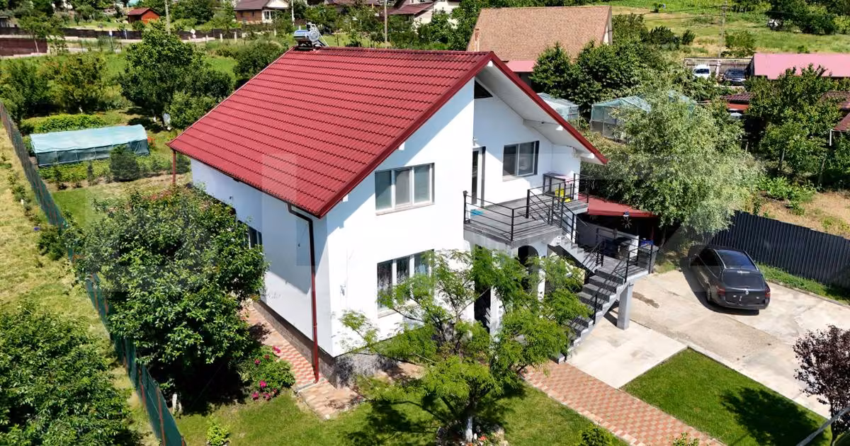 Casă individuală de vânzare cu 6 camere, mobilată în zona Dorobanți, Iași