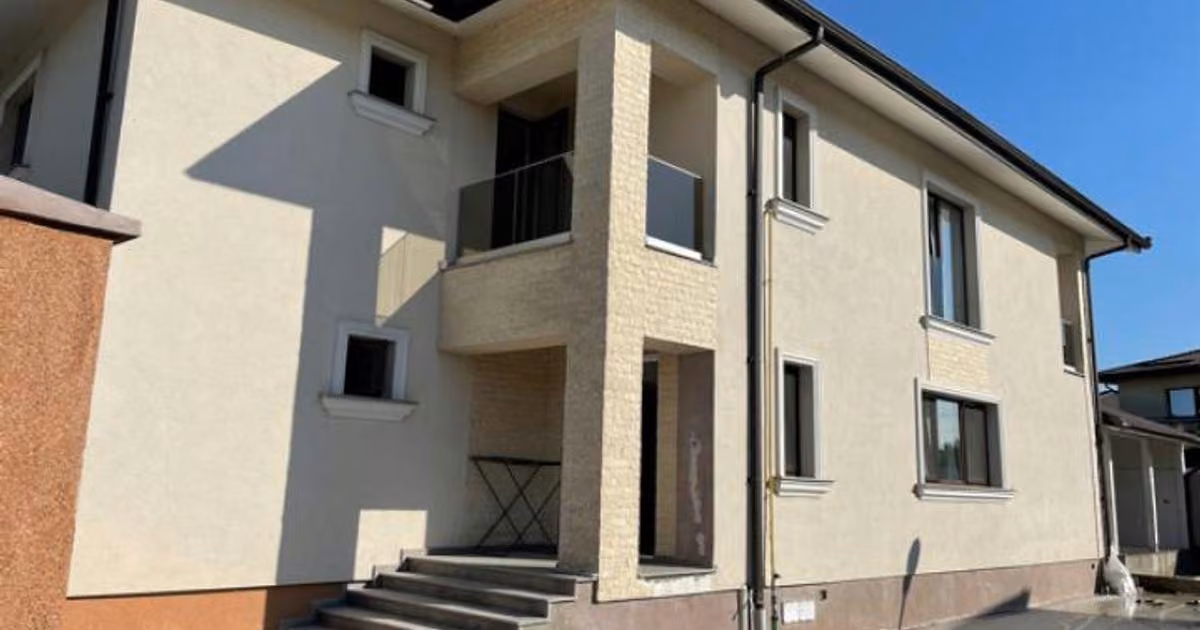 Casă individuală de vânzare cu 5 camere, mobilată în Chitila