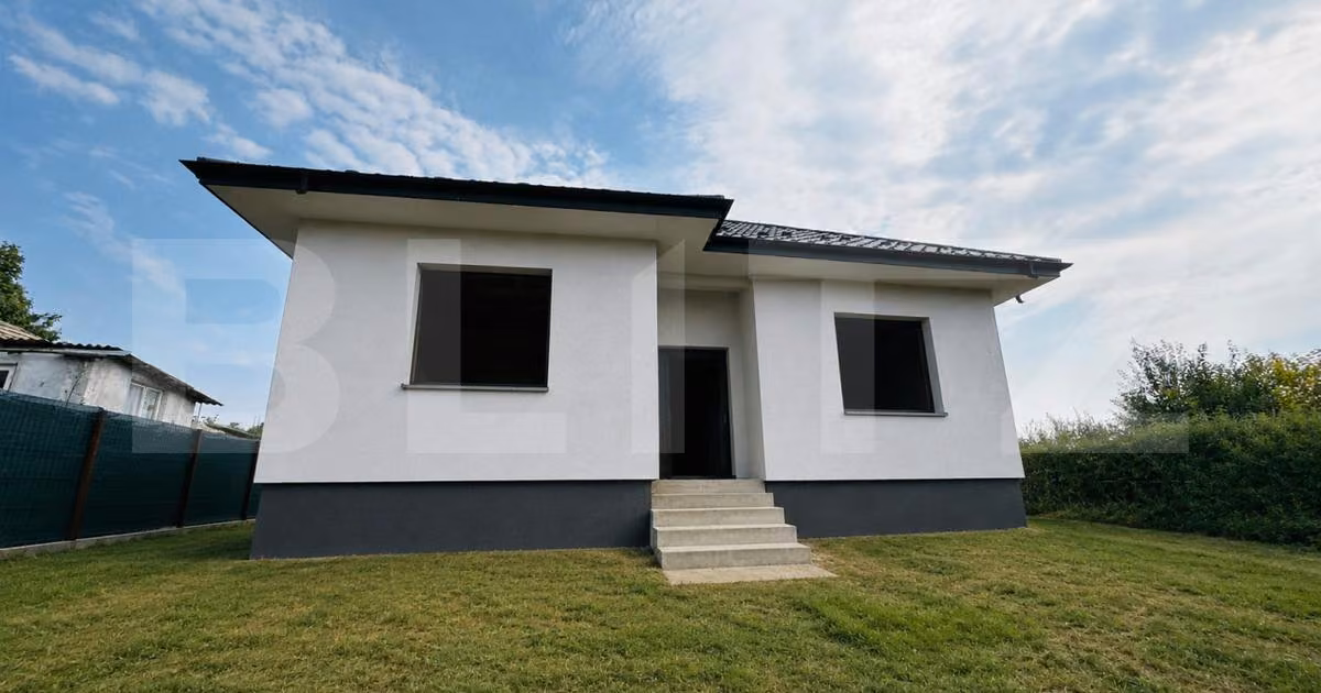 Casă individuală de vânzare cu 3 camere în zona Miroslava, Iași