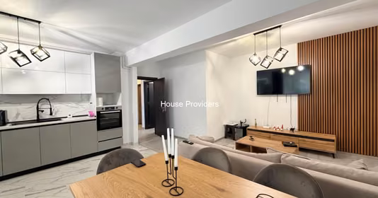 Apartament Titan