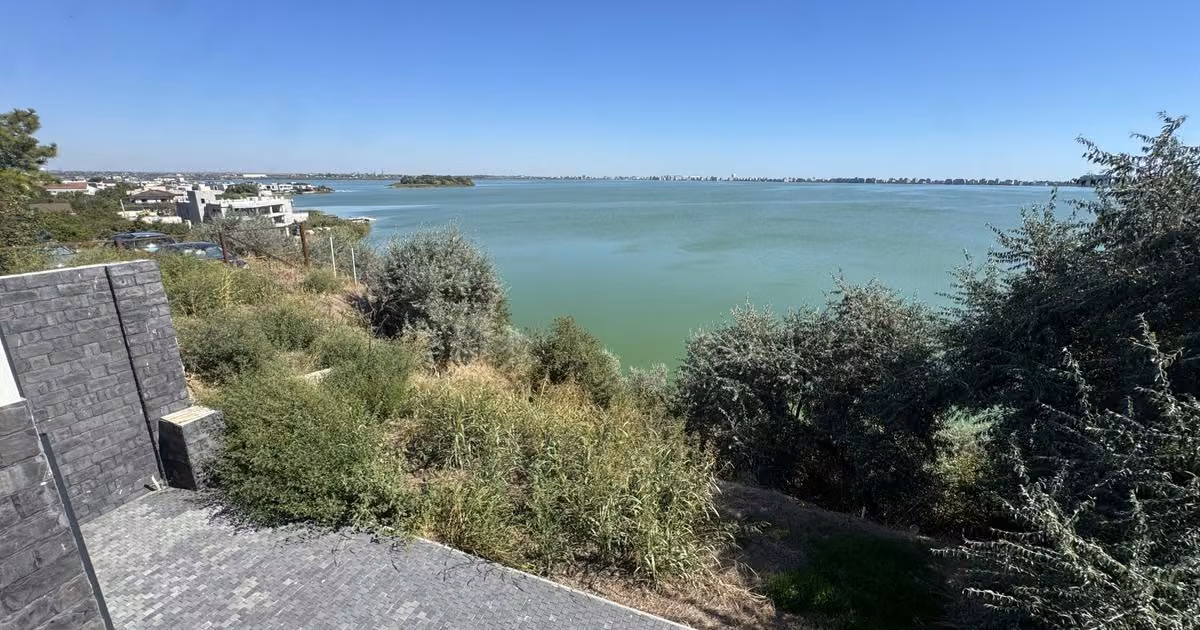 Duplex de vânzare cu 3 camere în Ovidiu