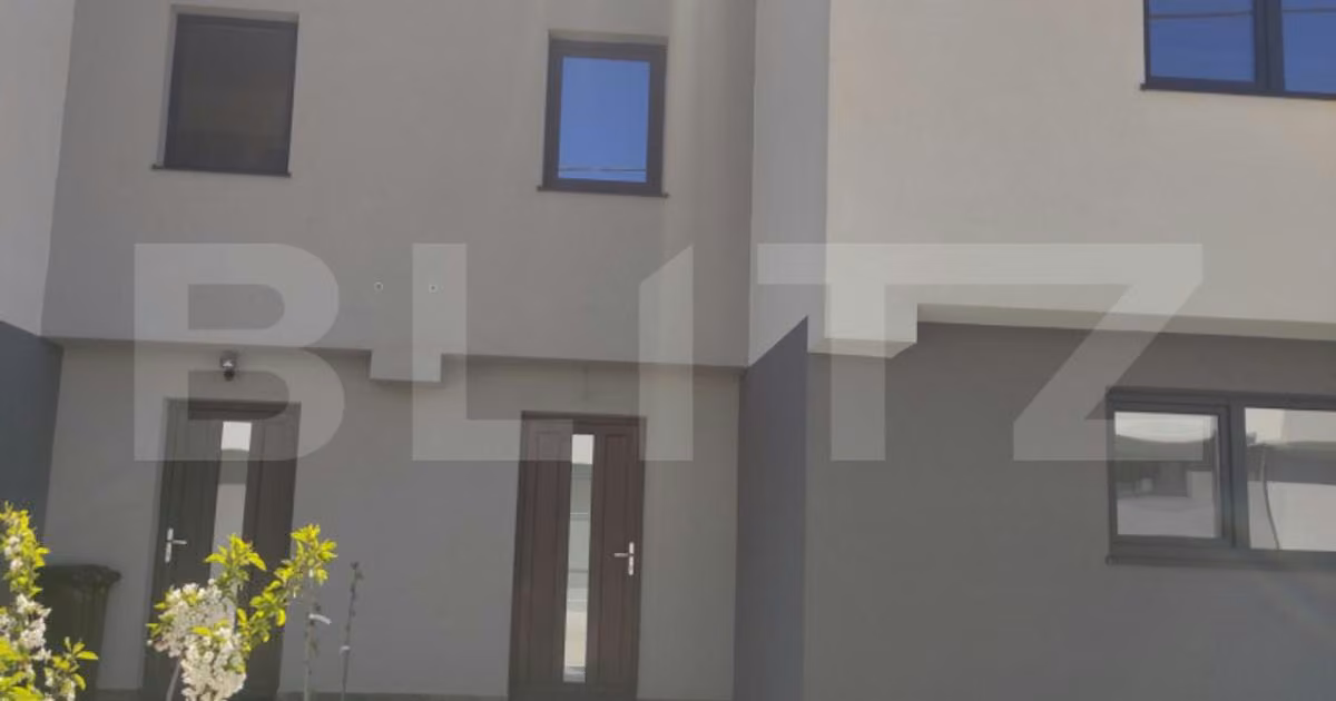 Casă de vânzare cu 5 camere în Valea Lupului