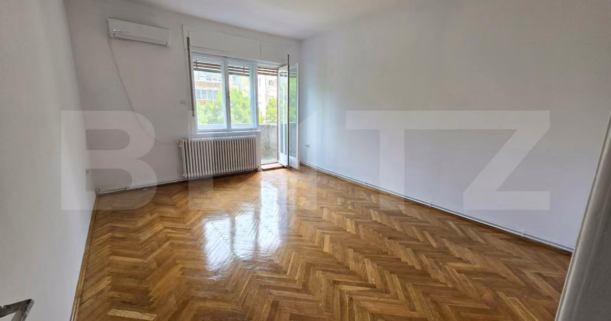 Apartament de vânzare cu 3 camere în zona Iosefin, Timișoara