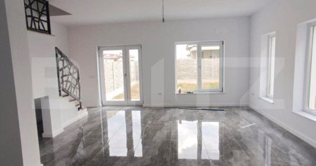 Casă individuală de vânzare cu 4 camere în Ghiroda