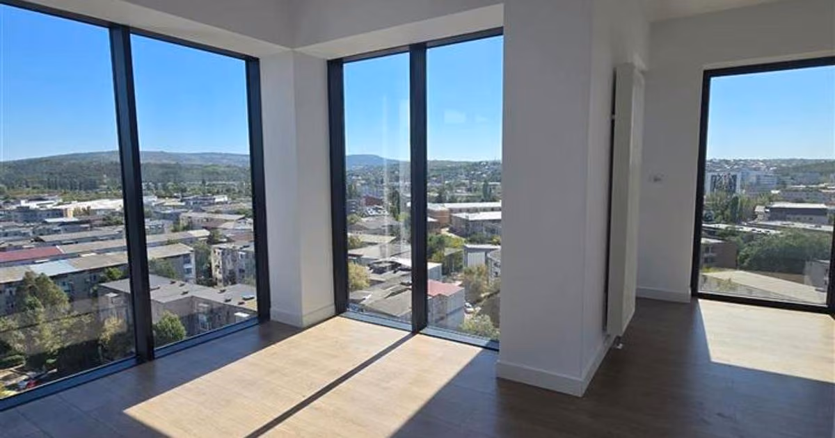Apartament de vânzare cu 3 camere în zona Tudor Vladimirescu, Iași
