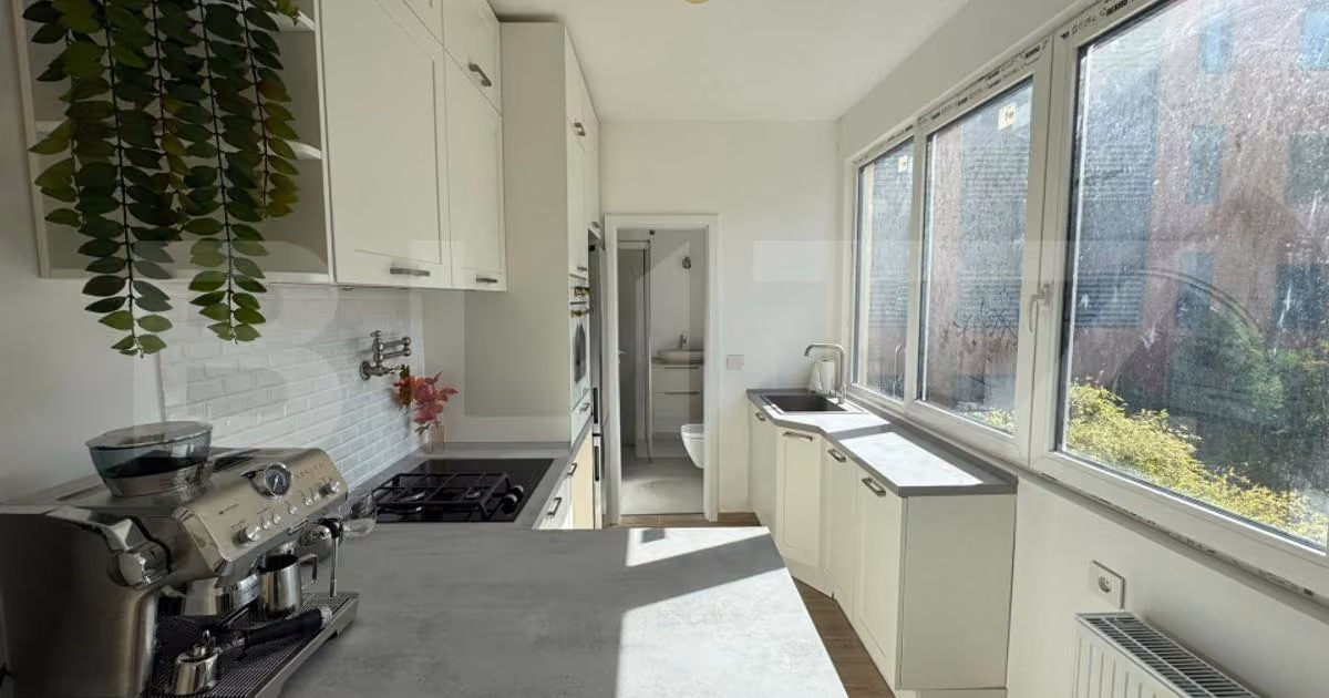 Apartament de vânzare cu 3 camere în zona Semicentral, Cluj-Napoca
