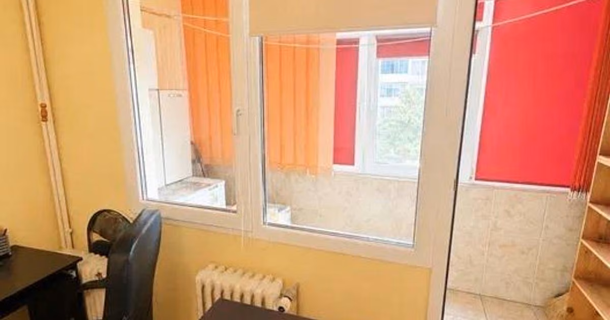 Apartament de vânzare cu 2 camere în zona Podu Roș, Iași