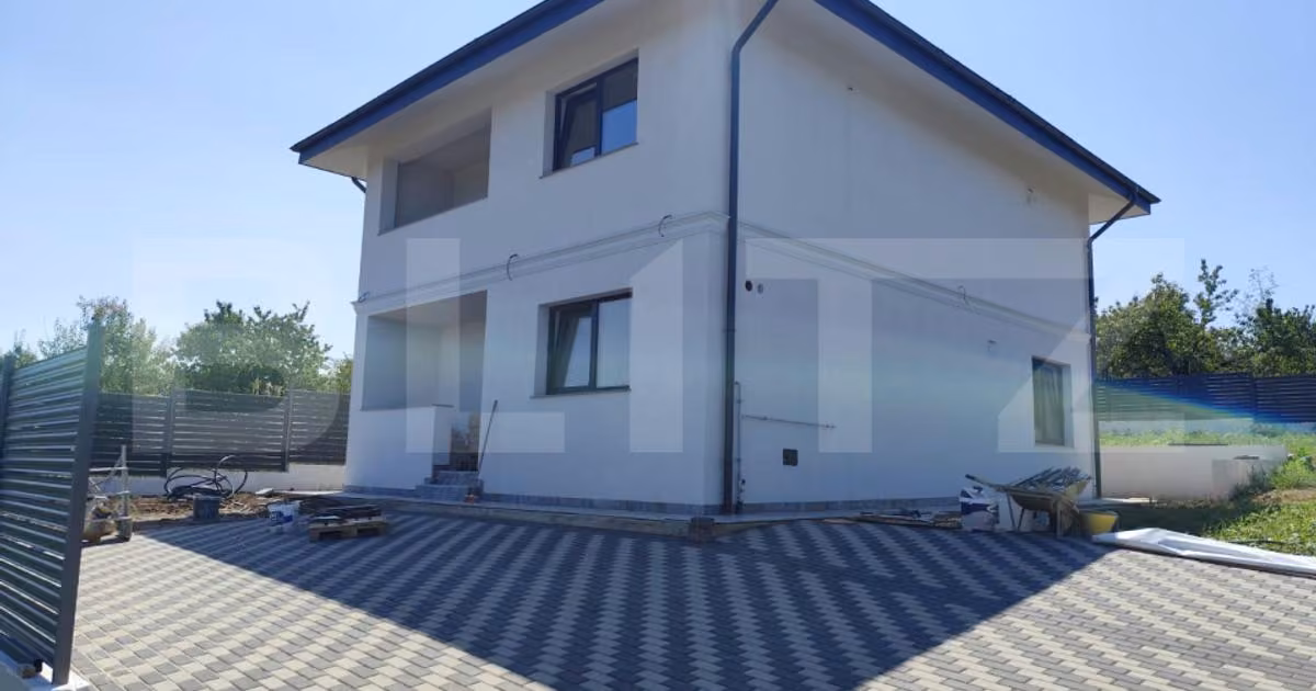Casă individuală de vânzare cu 4 camere în Bârnova
