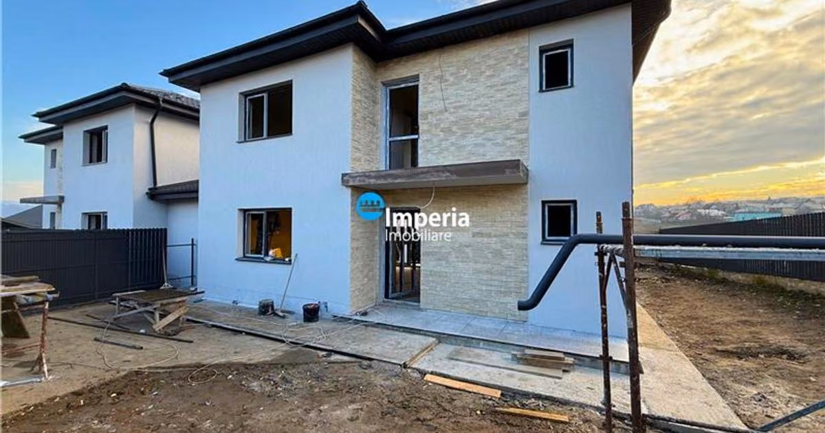 Casă de vânzare cu 4 camere în Horpaz