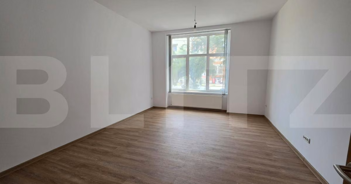 Apartament de vânzare cu 8 camere în zona Iosefin, Timișoara