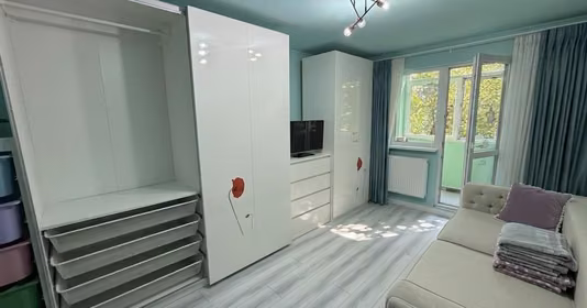 Apartament Militari