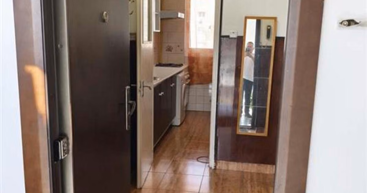 Apartament de vânzare cu 2 camere, mobilat în zona Berceni, Sector 4
