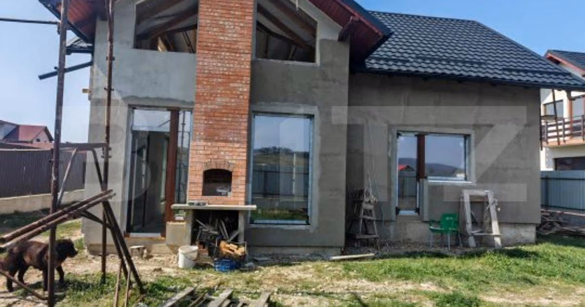 Casă individuală de vânzare cu 5 camere în Tărlungeni