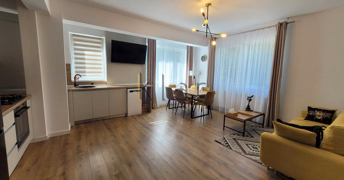Apartament de vânzare cu 3 camere, mobilat în Florești