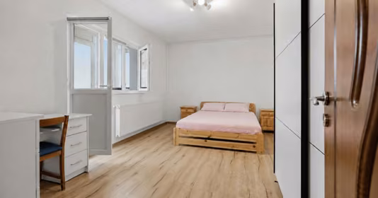 Apartament Titan