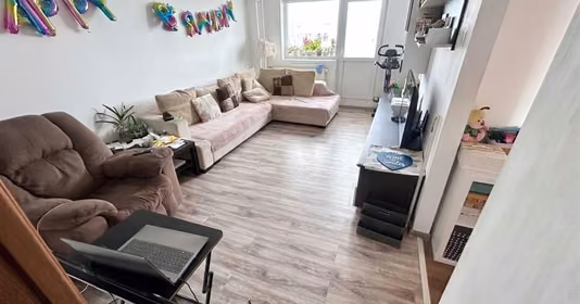 Apartament Titan