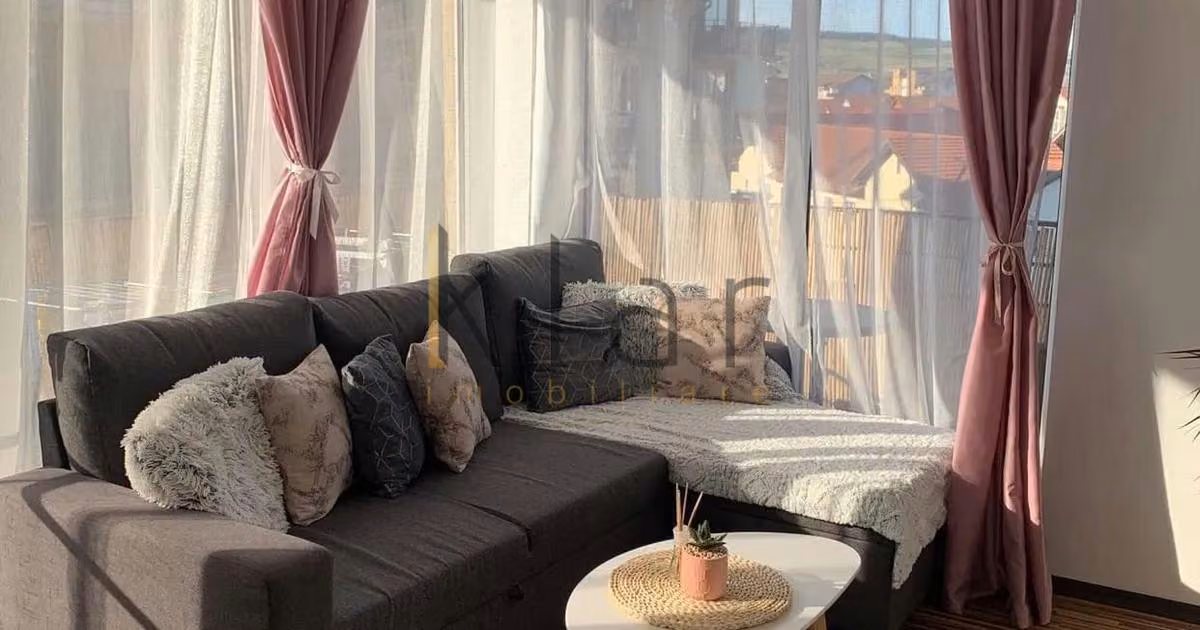 Apartament de vânzare cu 3 camere, mobilat în Florești