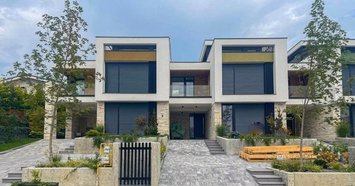 Casă individuală de vânzare cu 4 camere în zona Iris, Cluj-Napoca