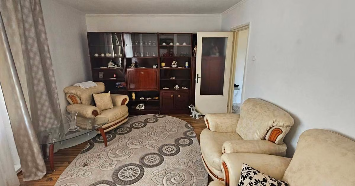 Apartament de vânzare cu 2 camere în zona Poarta 6, Constanța