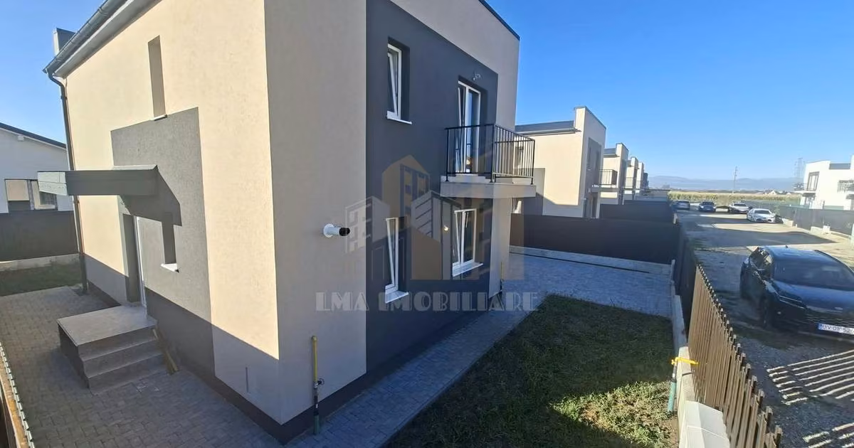 Casă individuală de vânzare cu 4 camere în Sânpetru