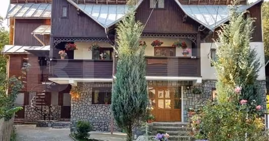 Casă Exterior Sud