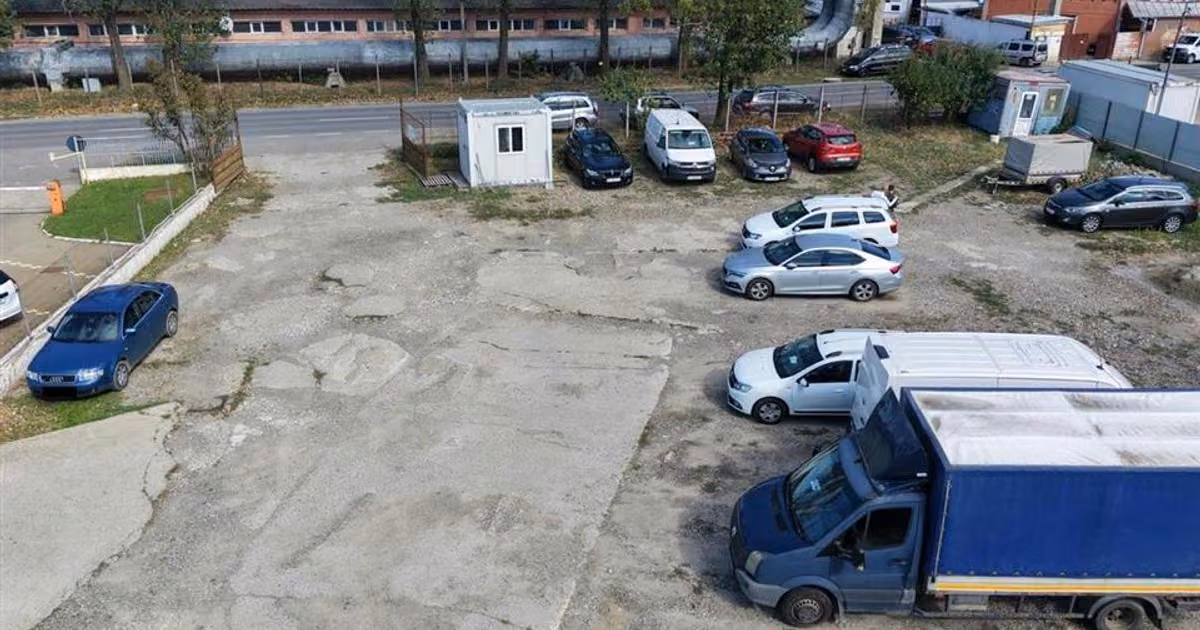 Teren Construcții intravilan de vânzare de 2332 mp, în zona Zona industrială, Iași