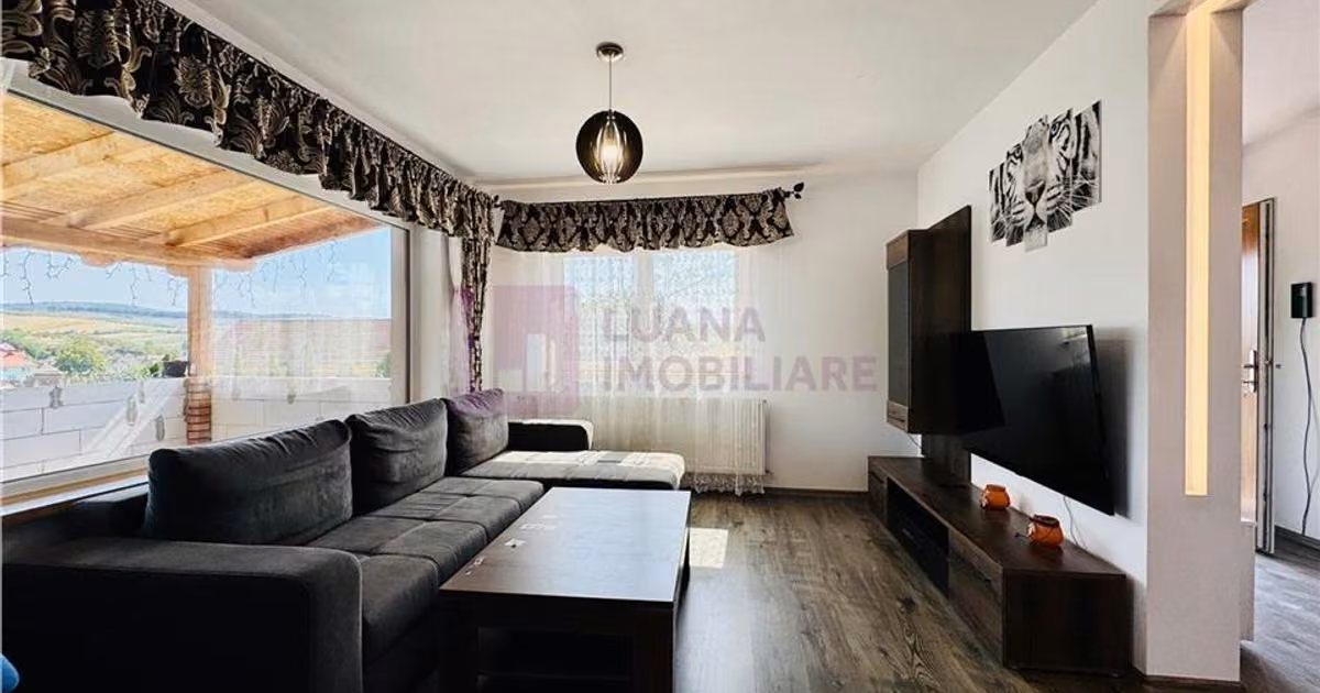 Casă individuală de vânzare cu 4 camere, mobilată în Șura Mare