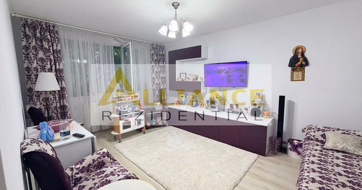 Apartament de vânzare cu 3 camere, mobilat în zona Apărătorii Patriei, Sector 4
