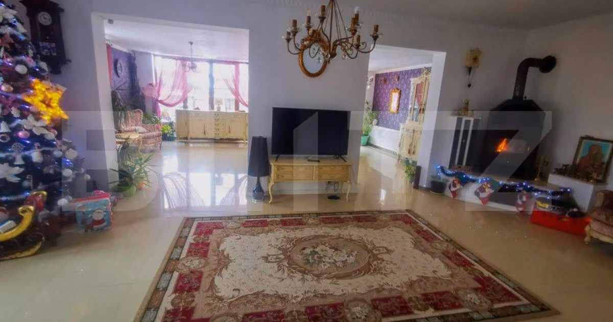 Casă individuală de vânzare cu 5 camere, mobilată în Sânpetru
