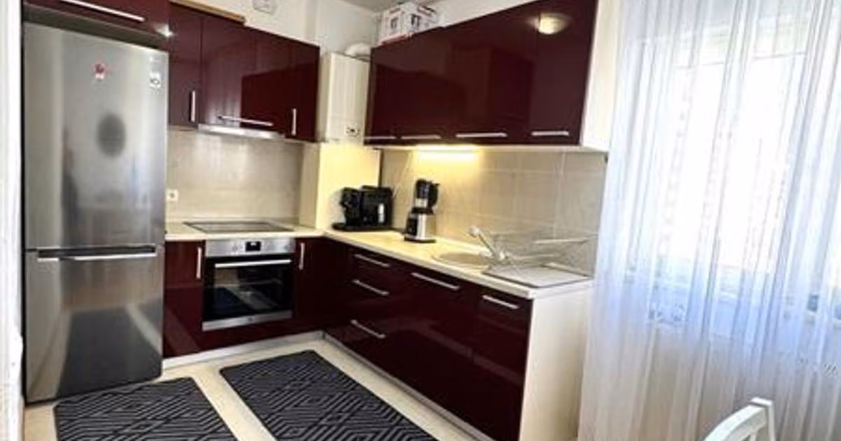 Apartament de vânzare cu 3 camere, mobilat în zona Aradului, Timișoara