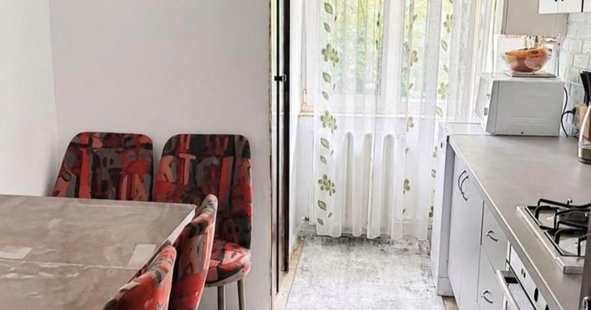 Apartament de vânzare cu 2 camere în zona Răcădău, Brașov