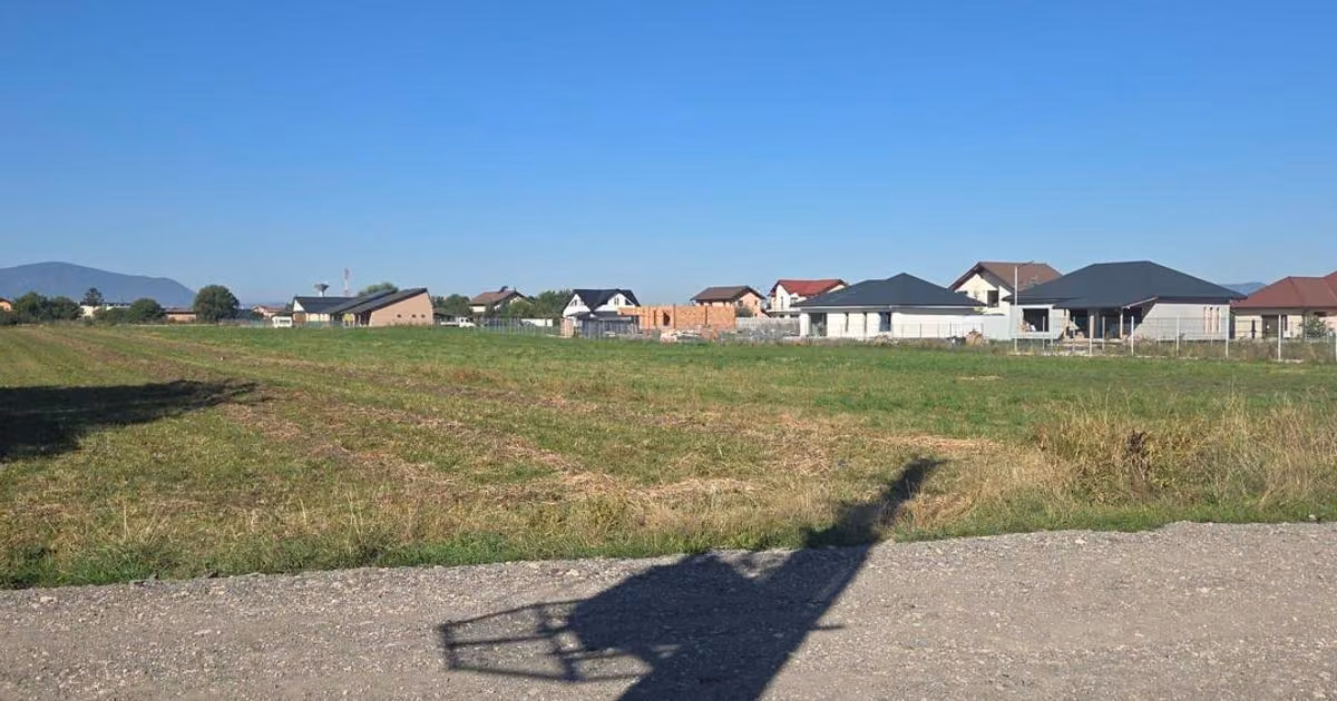Teren agricol extravilan de vânzare de 10400 mp, în Bod