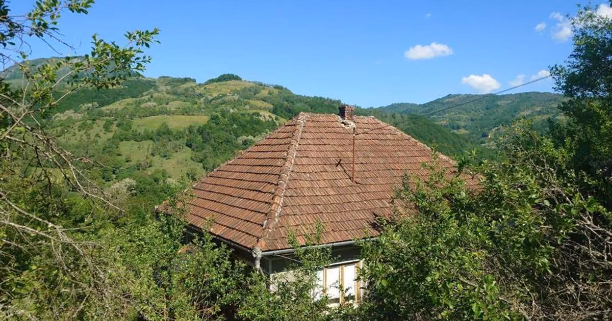Casă individuală de vânzare cu 3 camere în Blăjeni