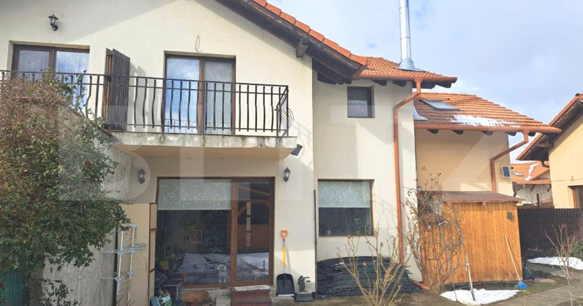 Duplex de vânzare cu 4 camere, mobilat în Sânpetru