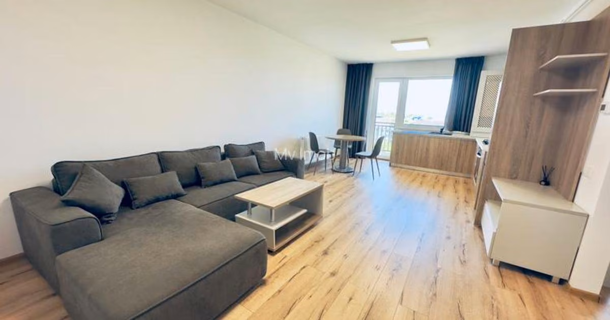 Apartament de vânzare cu 2 camere în zona Tractorul, Brașov