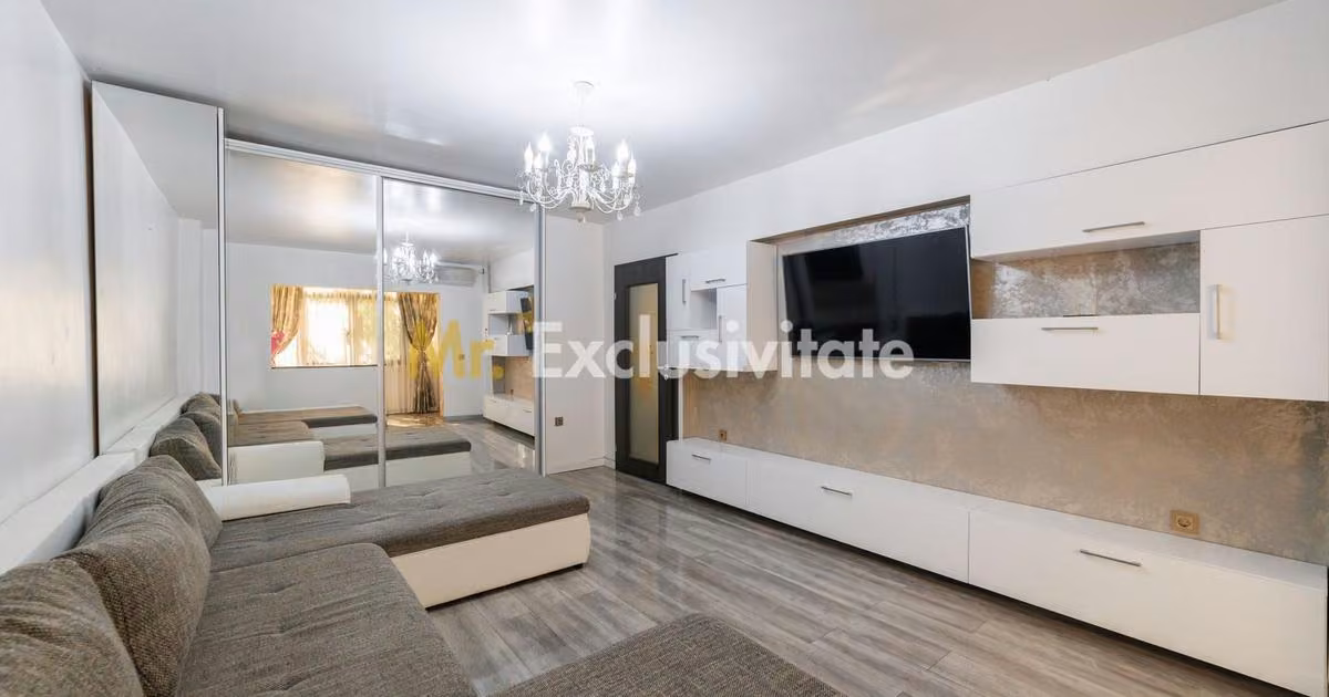 Apartament de vânzare cu 2 camere, mobilat în zona Banat, Pitești