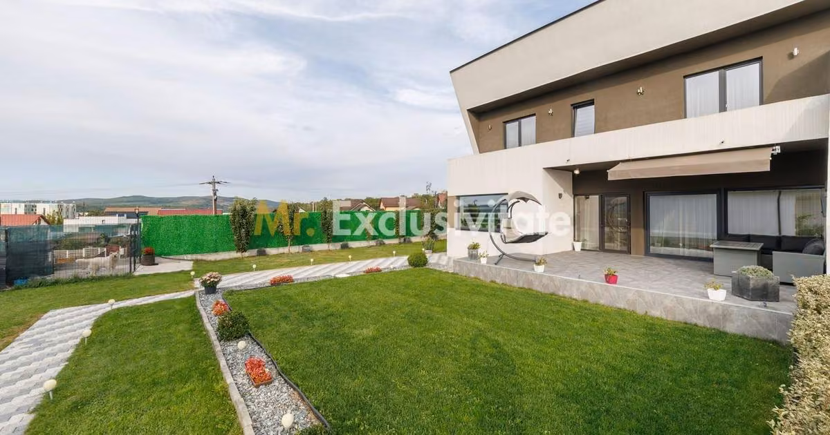 Casă individuală de vânzare cu 5 camere, mobilată în Mioveni