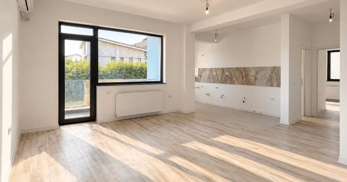 Apartament de vânzare cu 3 camere în zona Kamsas, Constanța