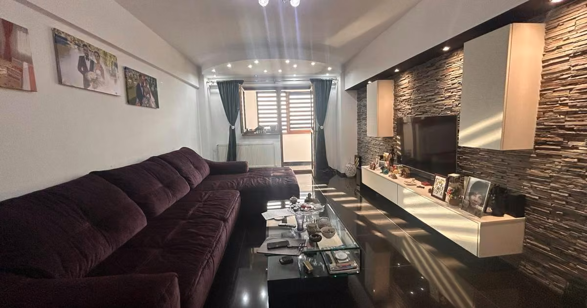 Apartament de vânzare cu 3 camere, mobilat în zona Dorobanți, Brăila