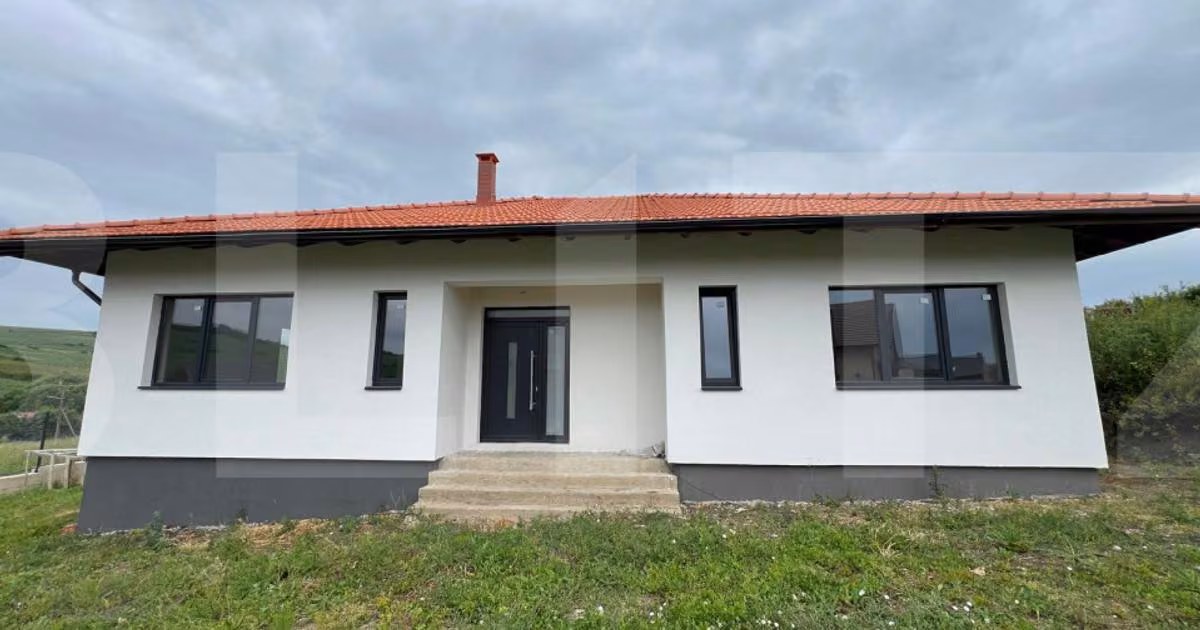 Casă individuală de vânzare cu 5 camere în Apahida
