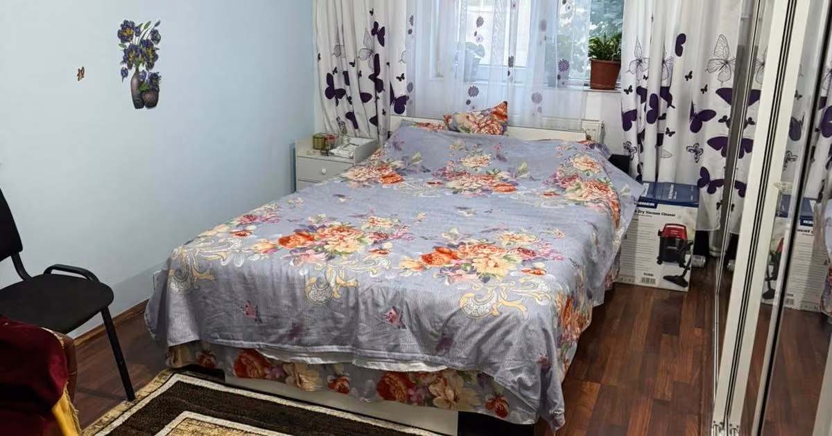 Apartament de vânzare cu 2 camere în zona CET, Constanța