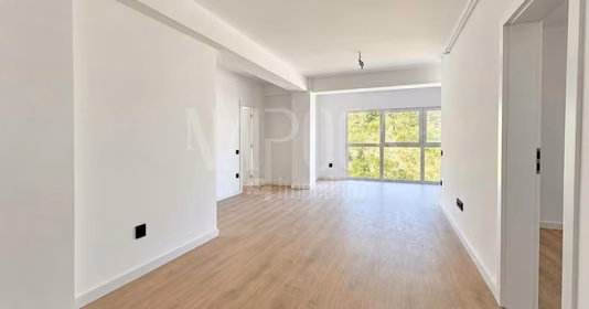 Apartament Florești