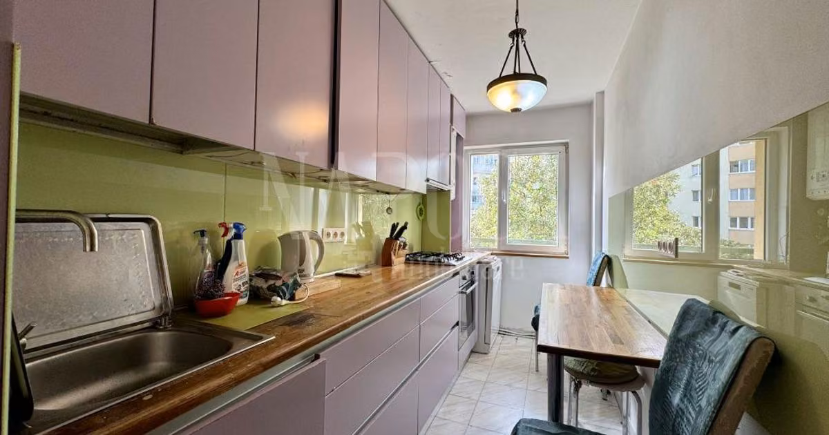 Apartament de vânzare cu 3 camere în zona Mănăștur, Cluj-Napoca