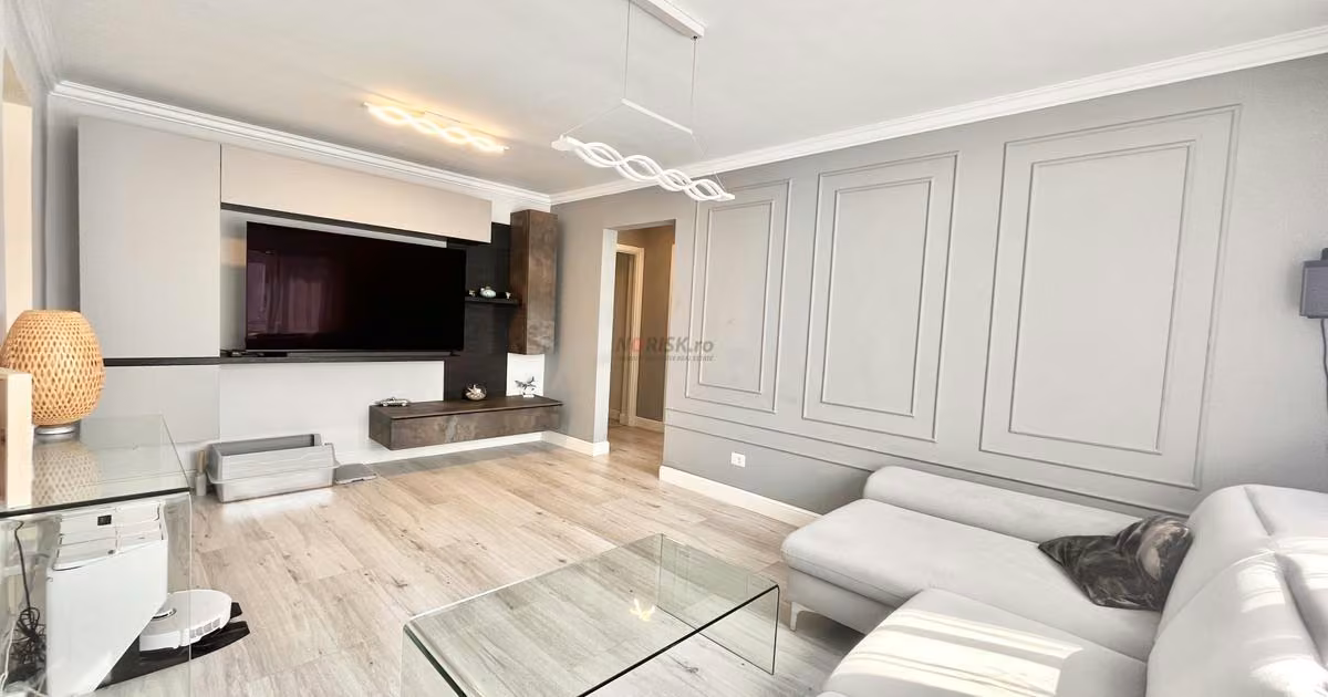Apartament de vânzare cu 3 camere, mobilat în zona Titan, Sector 3