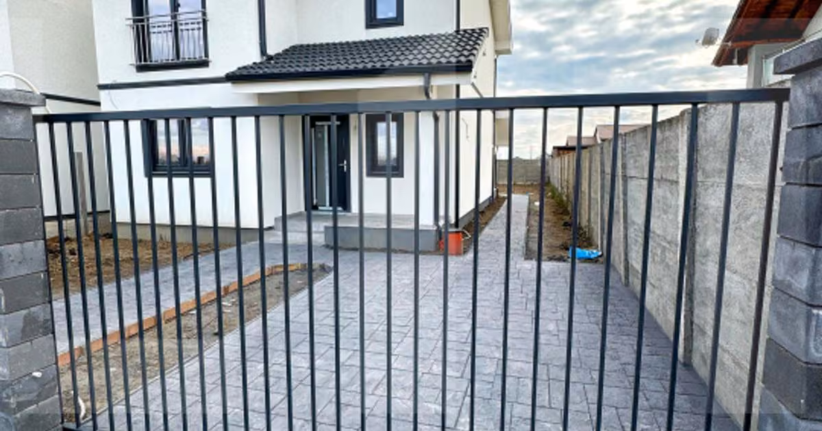 Duplex de vânzare cu 4 camere în Moșnița Veche