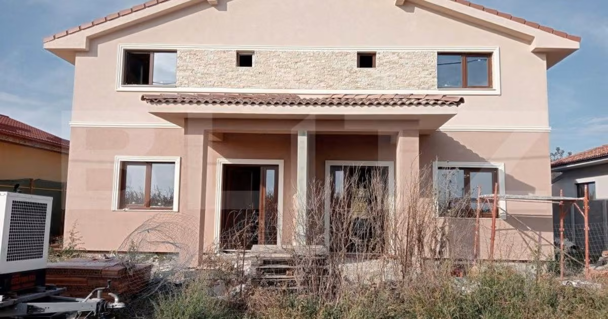 Duplex de vânzare cu 4 camere în Sânandrei