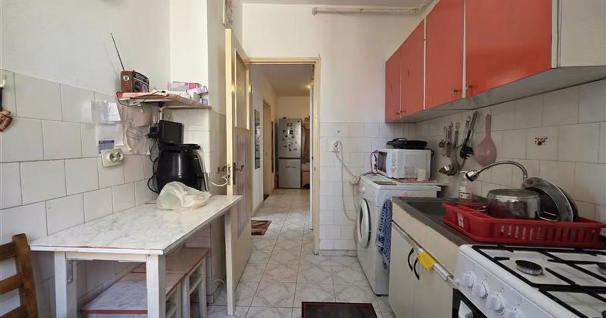 Apartament de vânzare cu 3 camere în zona Astra, Brașov